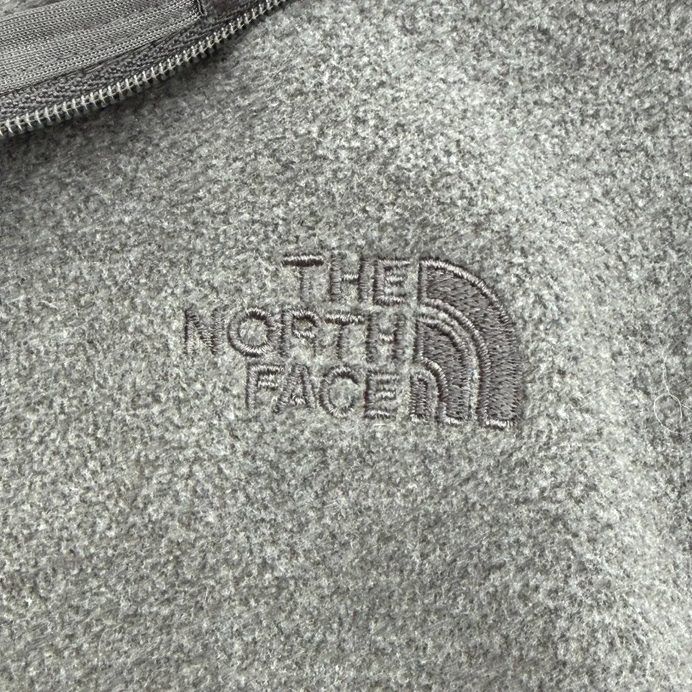 The North Face Mens TKA 100 Quarter Zip Fleece Pullover Charcoal Grey Large